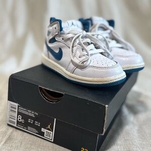 Jordan 1 MID SE (TD) Nike Kids' White and Blue Basketball Shoes (Toddler)